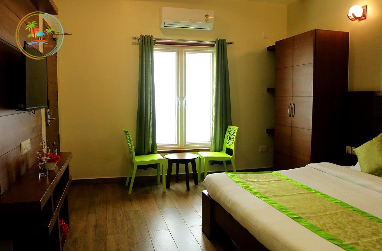 Tranquil Park Hotel ปอนดิเชอรี ภายนอก รูปภาพ